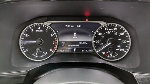 Used 2025 Nissan Pathfinder SV image 27
