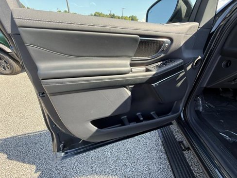 New 2025 Ford Expedition Platinum image 11