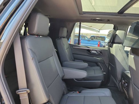 New 2026 Chevrolet Tahoe Z71 image 13