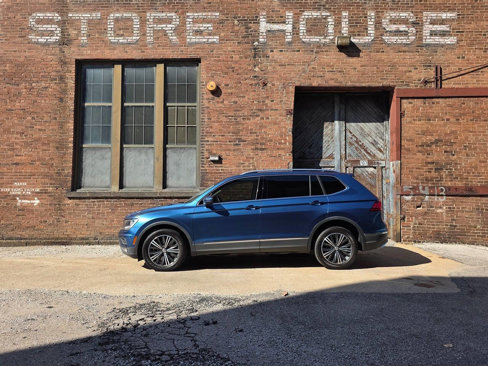 Used 2018 Volkswagen Tiguan SEL image 7