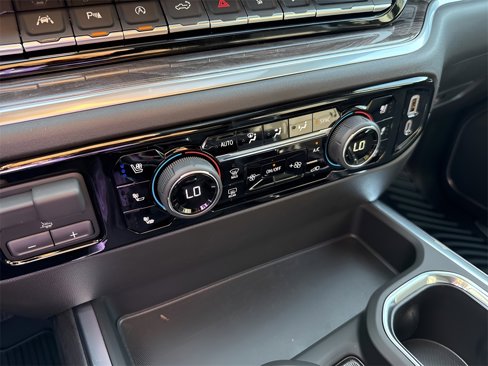 New 2025 Chevrolet Silverado 1500 LTZ w/ LTZ Premium Package image 27