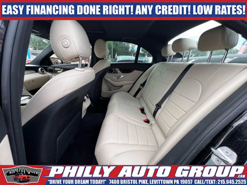 Used 2019 Mercedes-Benz C 300 Sedan image 18