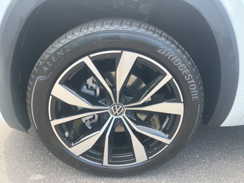 New 2026 Volkswagen Atlas SEL Premium R-Line image 7