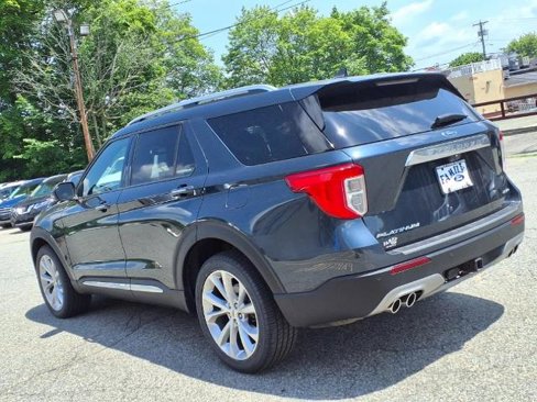 Certified 2022 Ford Explorer Platinum w/ Equipment Group 601A image 5