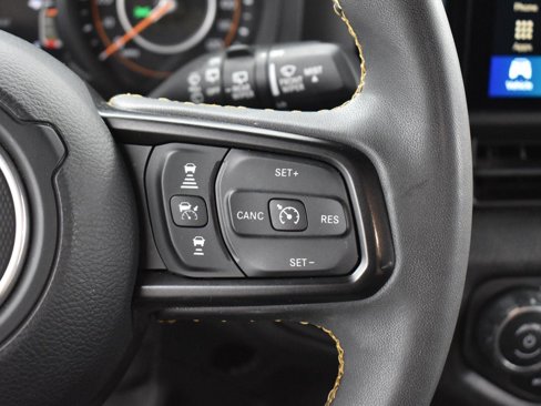 Used 2024 Jeep Wrangler Willys image 16