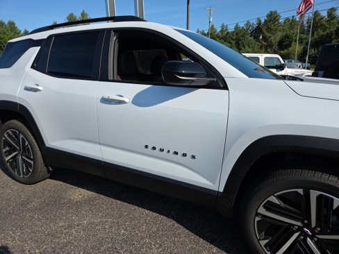 New 2026 Chevrolet Equinox RS w/ Convenience Package III image 9