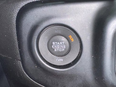 Used 2023 Jeep Wrangler Unlimited Sahara w/ Cold Weather Group image 40