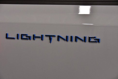 Used 2024 Ford F150 Lightning Flash image 11