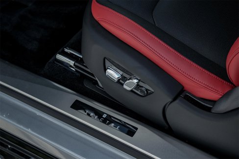 Certified 2025 Rolls-Royce Spectre w/ Spectre Launch Package image 32