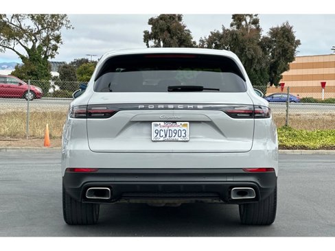 Used 2022 Porsche Cayenne image 5
