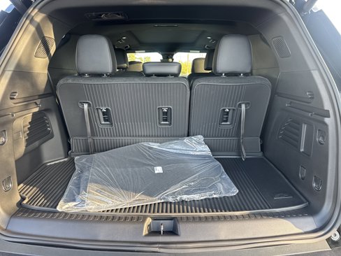 New 2026 Chevrolet Traverse LT w/ Enhanced Driving Package image 8
