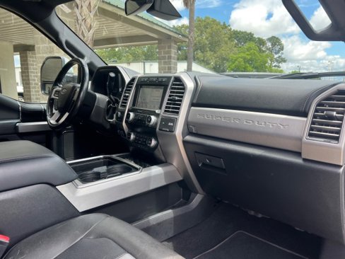 Used 2019 Ford F250 Platinum w/ Platinum Ultimate Package image 34