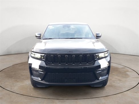 New 2025 Jeep Grand Cherokee Limited w/ Black Appearance Package image 8
