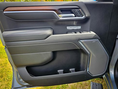 New 2026 GMC Sierra 1500 Denali w/ Denali Reserve Package image 14