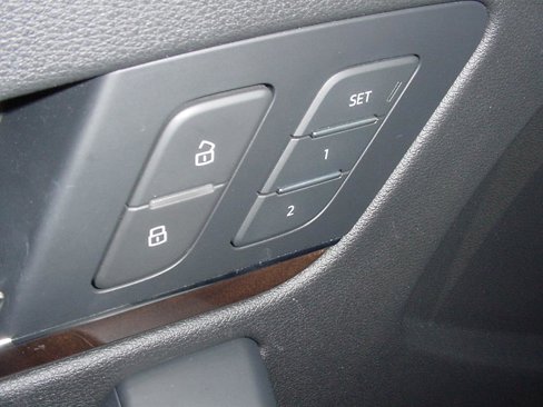 Used 2019 Audi Q5 2.0T Premium Plus image 30