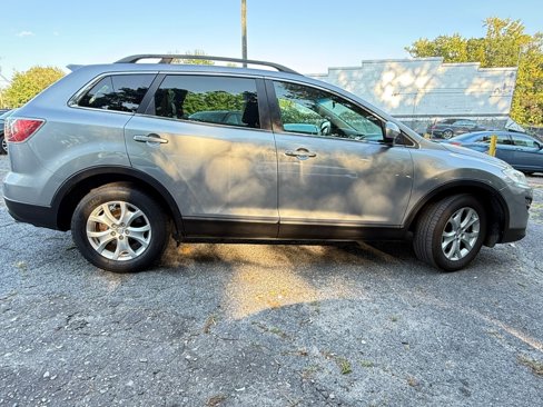 Used 2012 MAZDA CX-9 Touring w/ Moonroof & Bose Audio Pkg image 10