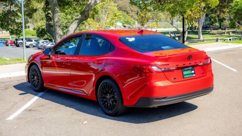 Used 2025 Toyota Camry LE image 7