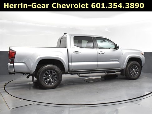 Used 2023 Toyota Tacoma SR5 image 8