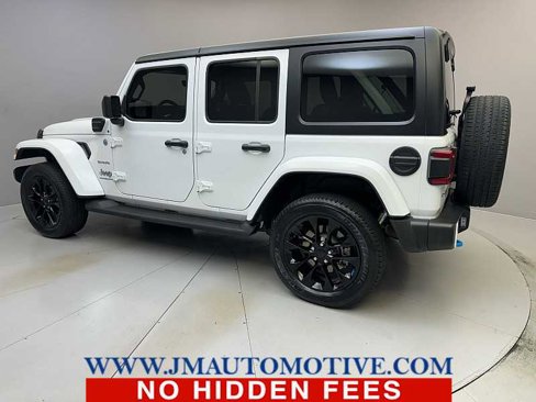 Used 2023 Jeep Wrangler Sahara image 3
