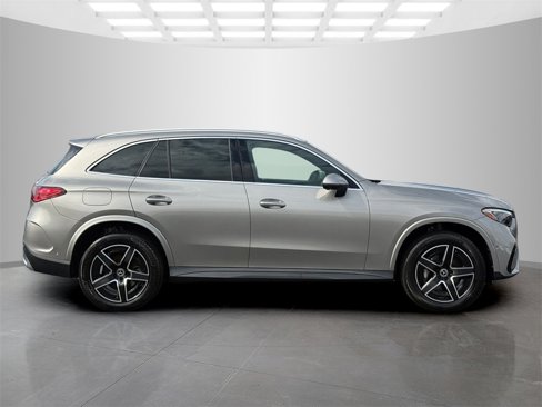 Used 2023 Mercedes-Benz GLC 300 4MATIC image 8