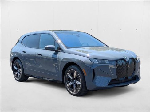 New 2026 BMW iX xDrive45 image 6