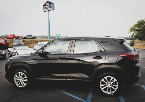 Used 2021 Chevrolet TrailBlazer LS image 23