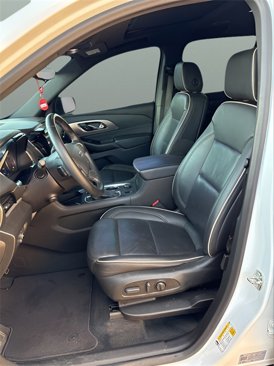 Used 2023 Chevrolet Traverse Premier w/ Redline Edition image 10