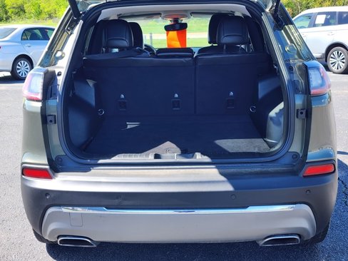 Used 2019 Jeep Cherokee Limited image 8