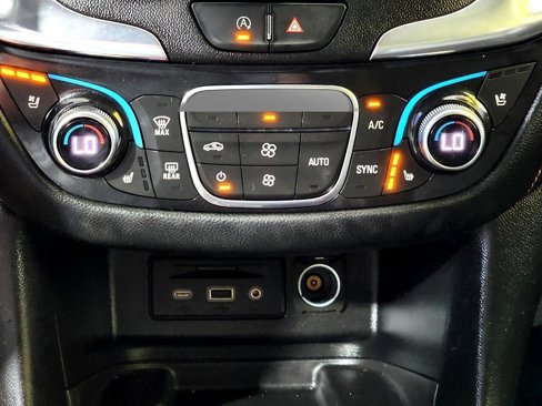 Used 2022 Chevrolet Equinox Premier image 26