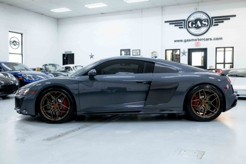 Used 2022 Audi R8 V10 w/ Premium Package image 10