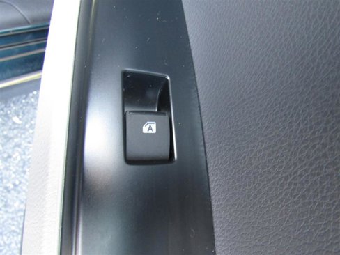 Used 2020 Toyota Camry SE image 35