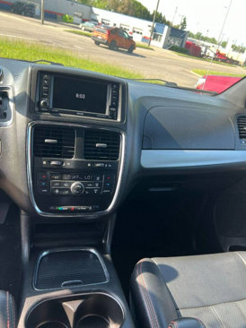 Used 2017 Dodge Grand Caravan GT image 19