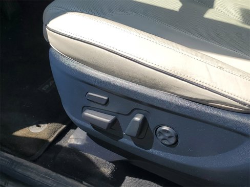Used 2021 Hyundai Palisade Limited image 10