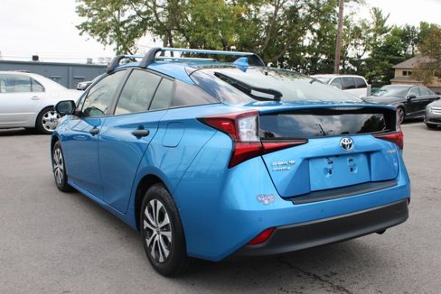 Used 2022 Toyota Prius LE image 44