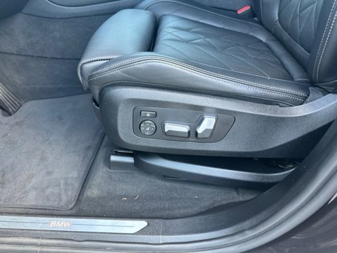 Used 2023 BMW X5 xDrive40i w/ Executive Package image 27