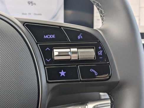 New 2025 Hyundai Ioniq 6 Limited image 30