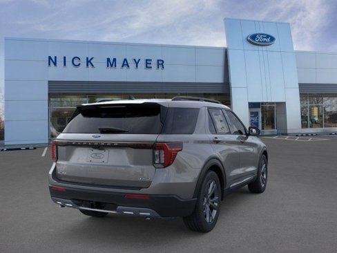 New 2025 Ford Explorer Active image 5