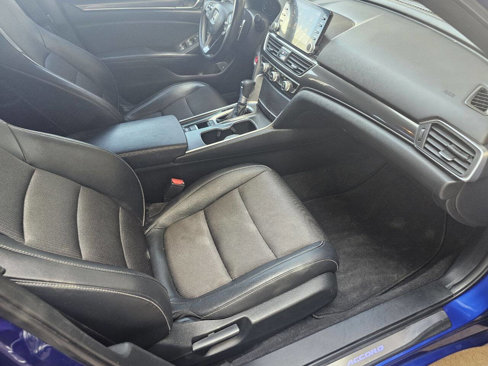 Used 2018 Honda Accord Sport image 11