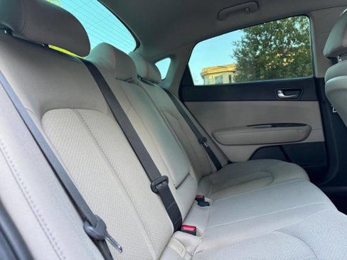 Used 2016 Kia Optima LX image 20