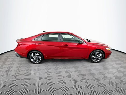 Certified 2025 Hyundai Elantra Sport image 4