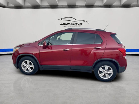 Used 2018 Chevrolet Trax LT w/ LT Convenience Package image 7