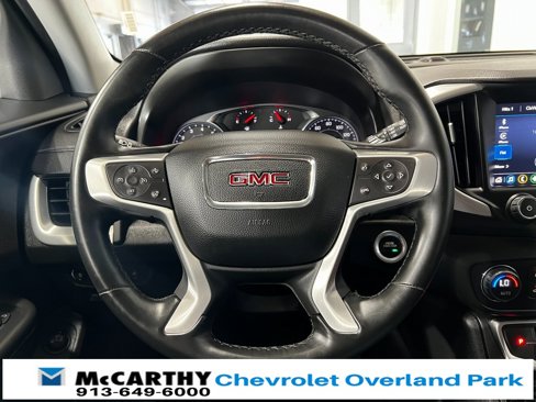 Used 2024 GMC Terrain SLT image 11