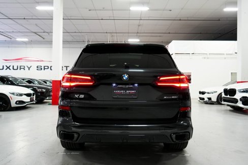 Used 2023 BMW X5 xDrive40i w/ M Sport Package image 5