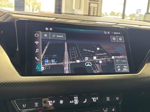 Used 2023 Audi e-tron GT Premium Plus image 33