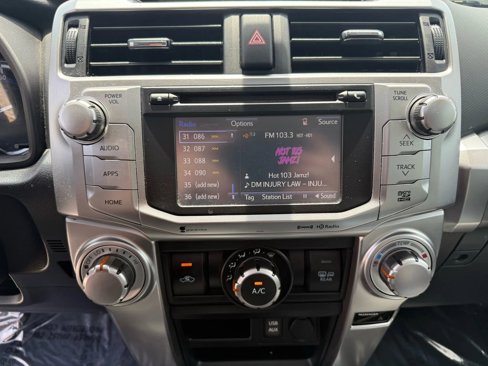 Used 2018 Toyota 4Runner SR5 Premium image 19
