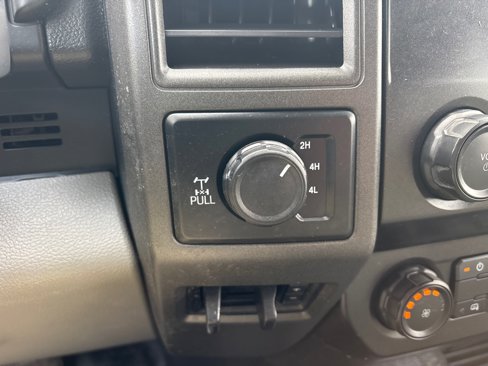 Used 2020 Ford F250 XL w/ Power Equipment Group image 17