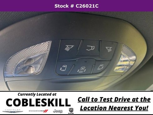 New 2026 Chrysler Pacifica Select image 30