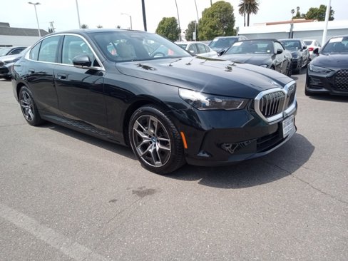 Used 2024 BMW i5 eDrive40i w/ Premium Package image 1