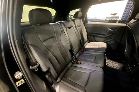 Certified 2025 Audi Q7 3.0T Premium w/ Convenience Package image 26