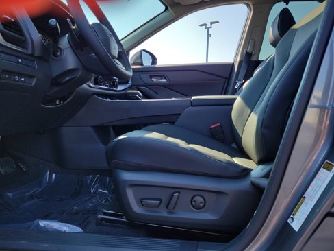 New 2026 Nissan Rogue SV w/ SV Premium Package image 16